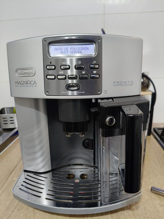 Expresoare DeLonghi