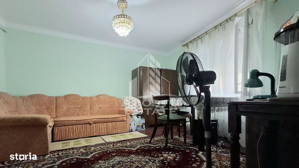 Casa 4 camere,Teren 360 mp Micalaca Garaj, Gradin