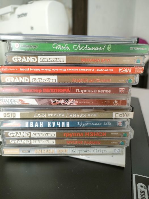 Dvd плеер LG  с дисками