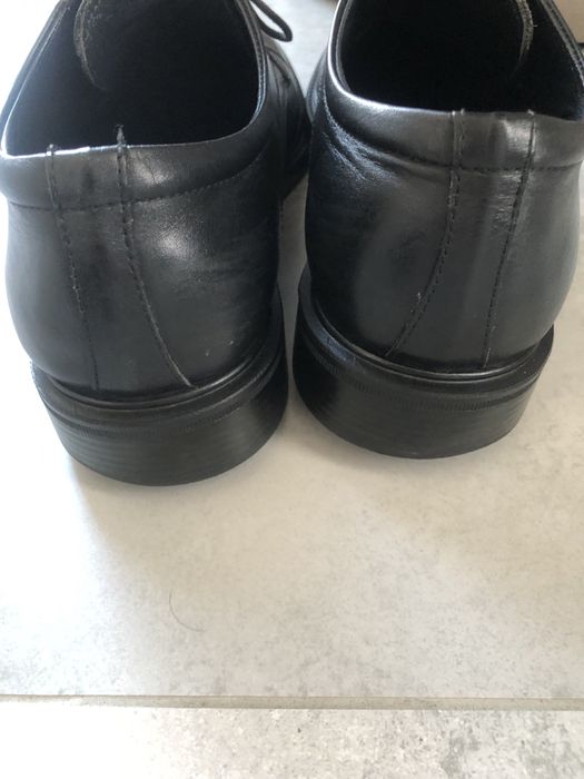 Pantofi din piele, marimea 42.