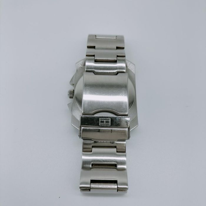 Tommy Hilfiger  часовник