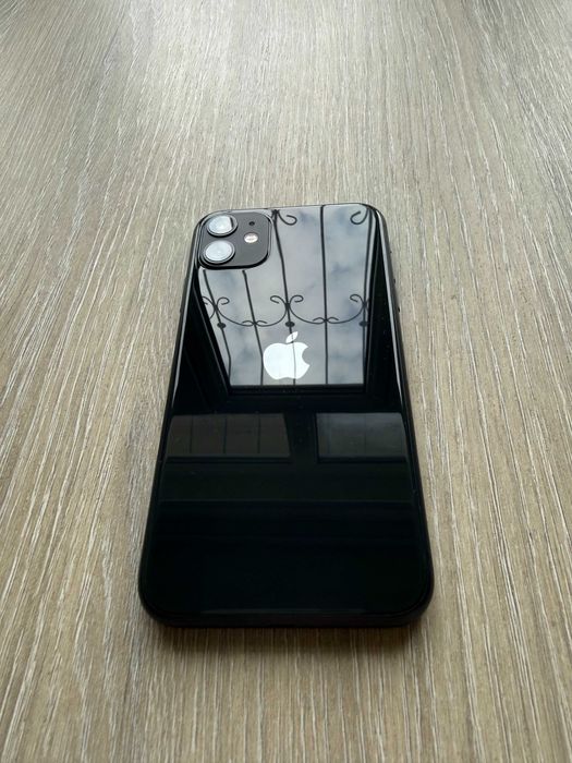 iPhone 11 Black 64 GB, Battery 83% (a'lo holatda/в отличном состоянии)