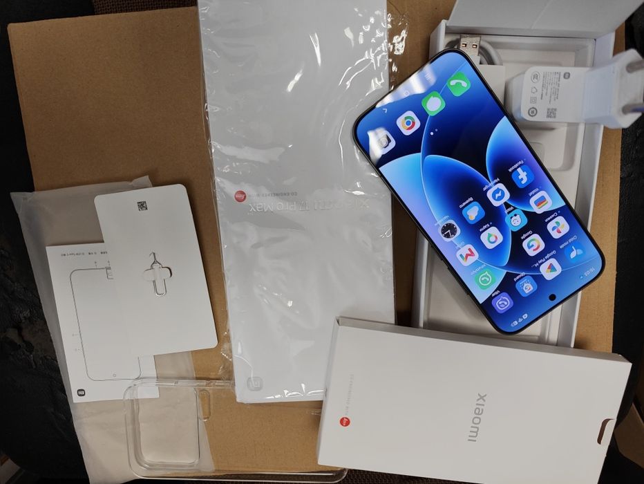 Чисто нов Xiaomi 17 Pro Max 16/1000GB Esim!