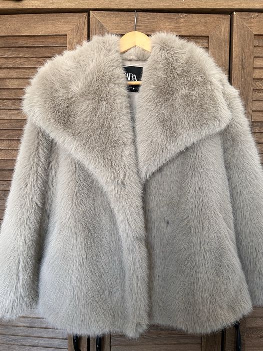 Haină de blană artificială Zara