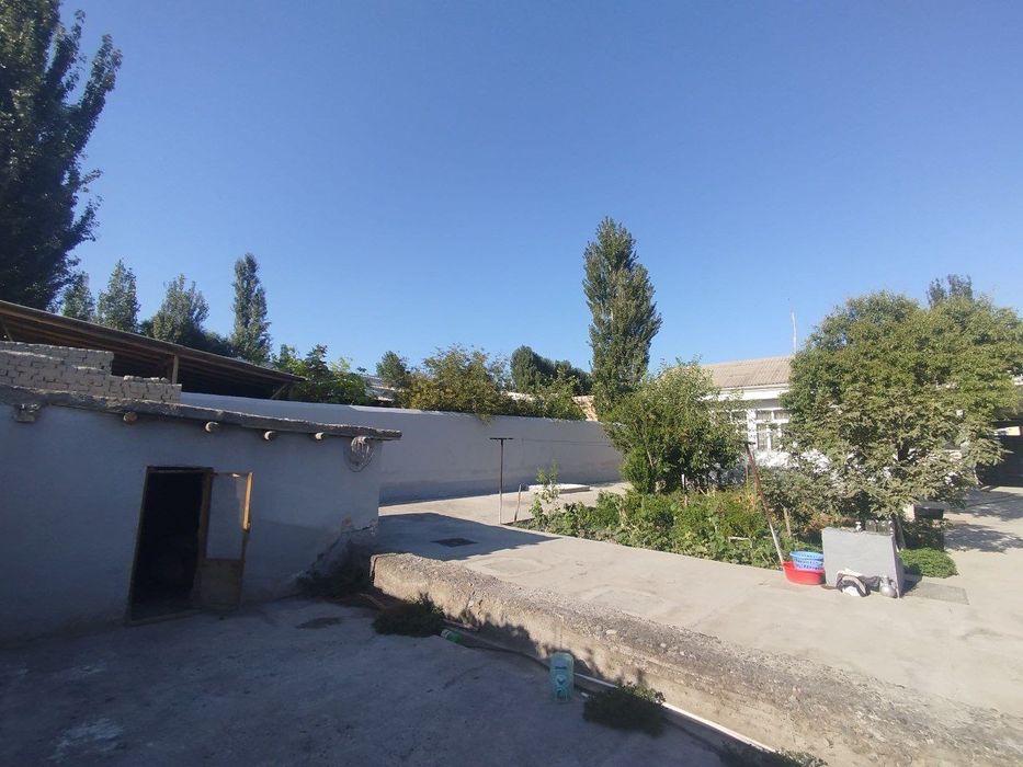 Toshkentli Guzarda 9.3 sotix xovli SROCHNA