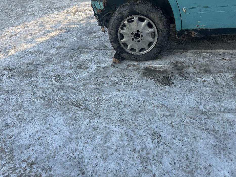 Продам диски оригинал на вито мерседес