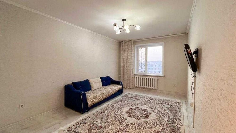 продается одна комнатная квартира Диана Империя