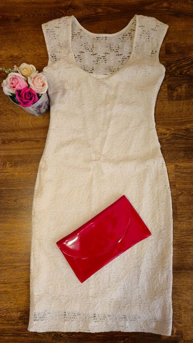 Rochie alba, din dantela!