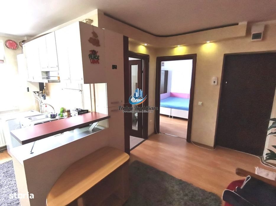 Apartament 2 camere etaj 3, Bradet/Piata Centrala, Piatra Neamt