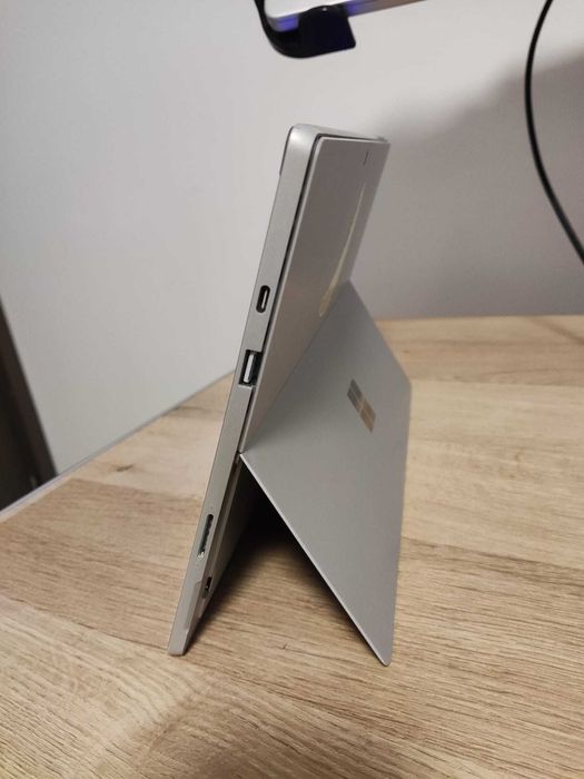Microsoft Surface Pro 7 (Model 1866) | Intel i5, 8GB RAM, 128GB SSD