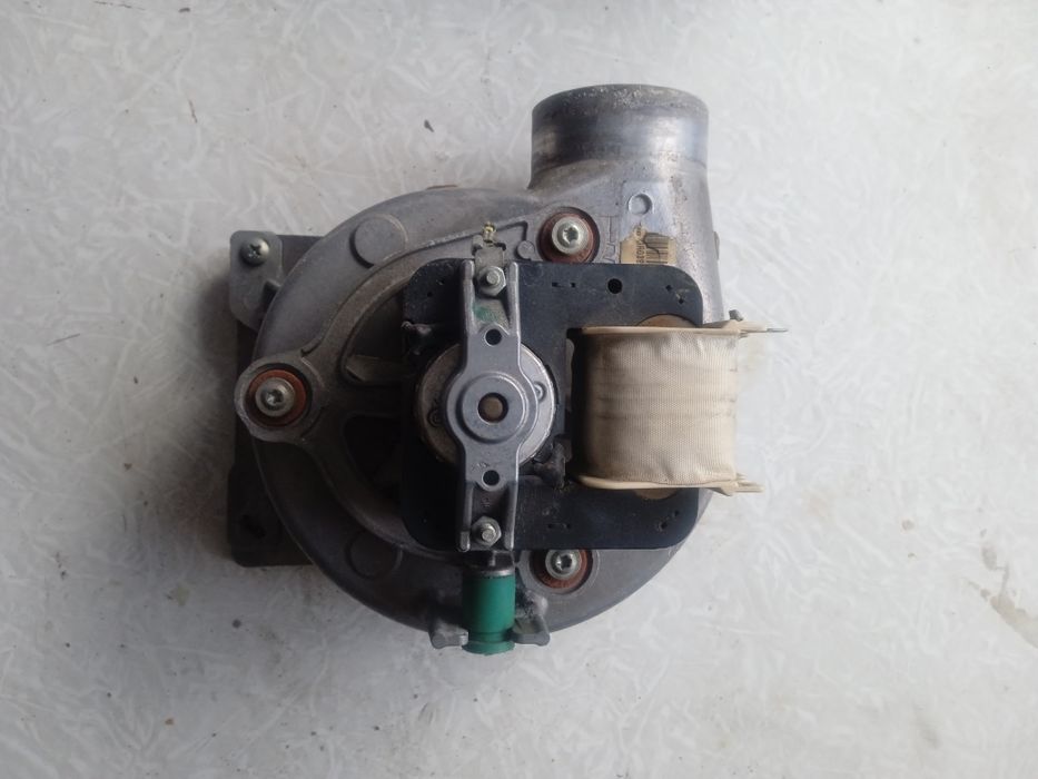 Вытяжной вентилятор