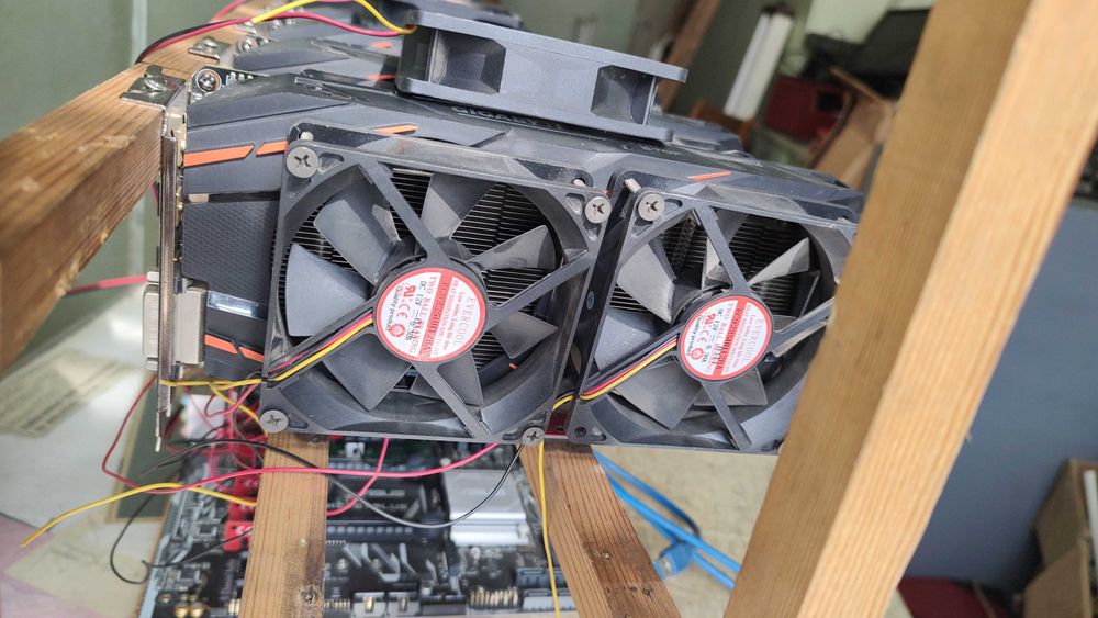 Майнинг риг, mining rig, копачка за крипто