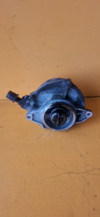 Audi A4 B7 A6 C6 Q7 4L A8 D3 VW Touareg 7L Phaeton 3D 2.7 3.0 TDI Вакуум Помпа 057145100AC OEM