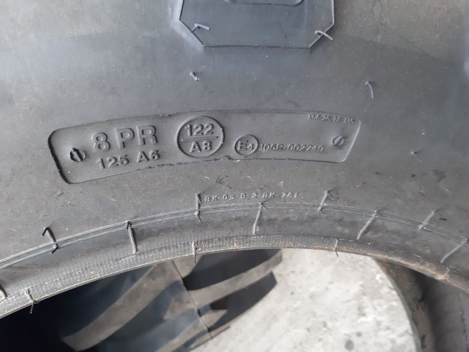 Cauciucuri noi agricole de tractor 13.6-28 Anvelope BKT