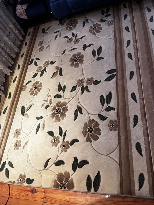 Продам два паласа, размер 2*2,5