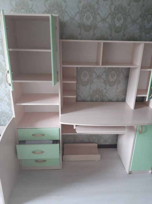 Компьютерный стол