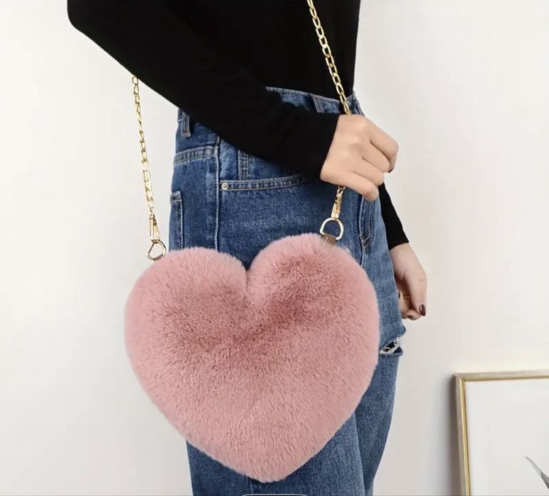 Дамска чанта свети валентин