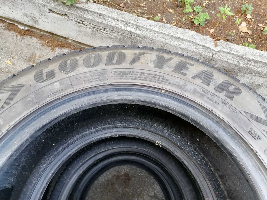 225/65/17 4бр.Goodyear Зимни гуми