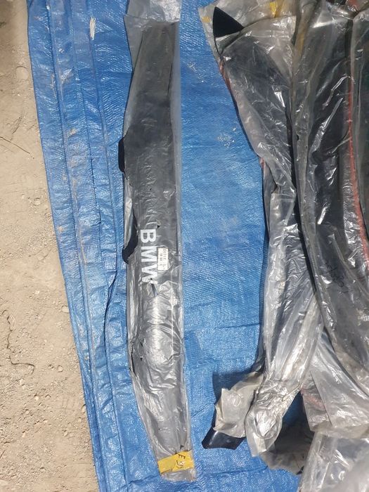 Ветровики и мухобойки на разные марки авто цена 7000