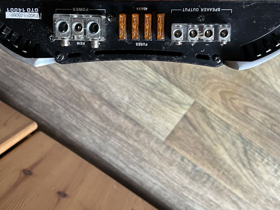 JBL Усилвател 1500 W