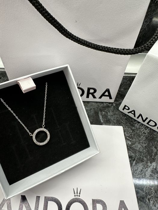 Колие Пандора