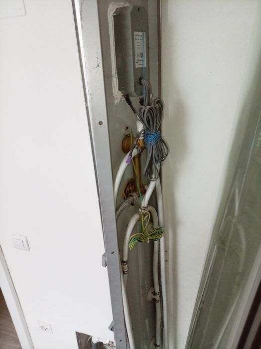 Cabina dus  cu hidromasaj și radio nouă 90x90