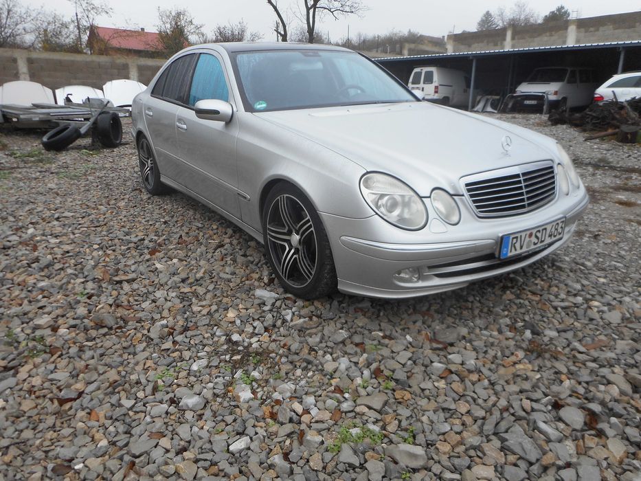 Мерцедес E 320 CDI 204 коня W211 На Части