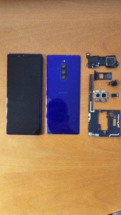 Sony Xperia 1 I - на ЧАСТИ