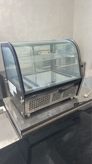 Хладилна витрина 70см