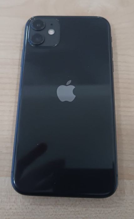 Продам айфон 11 .