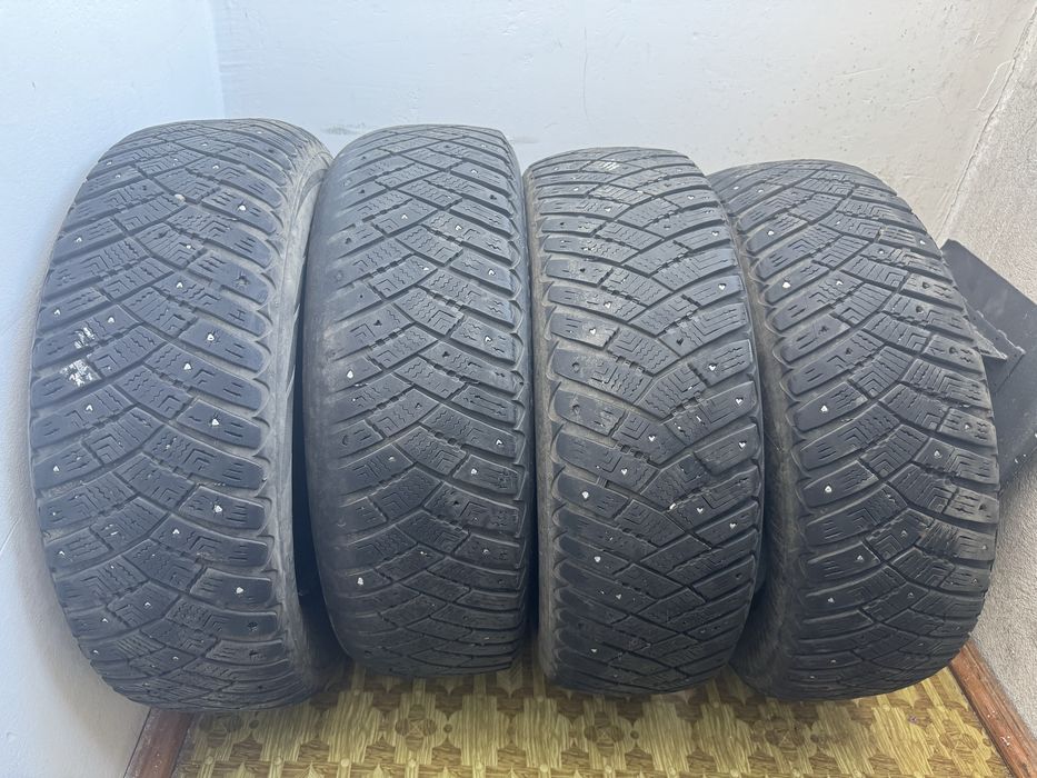 Продам зимнюю резину