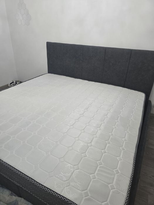 Продам матрас 200×200