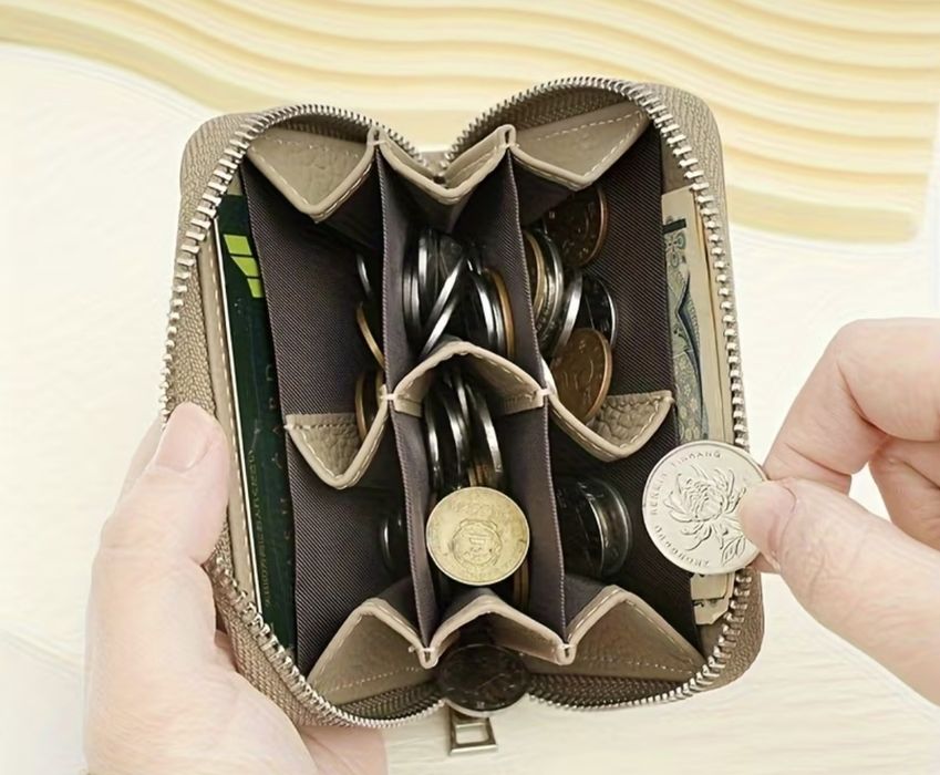 Два модела мини портфейл за жени