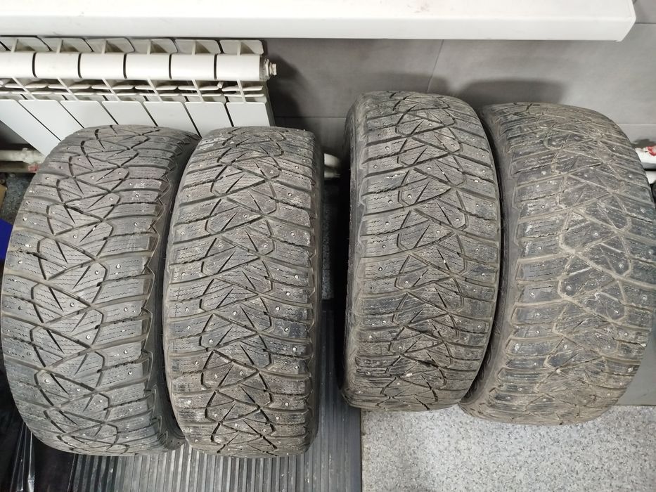 Продам зимнии шины Goodyear