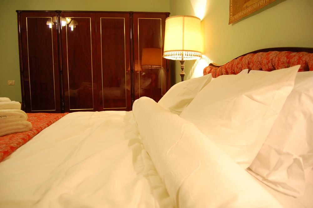 Mobila din lemn masiv , dormitor,  Baroque