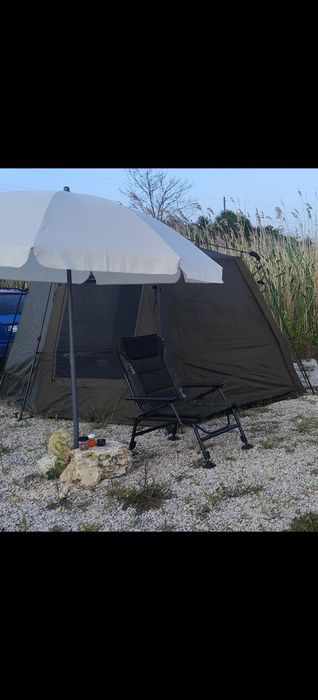 Cort Fox Eos Social Shelter