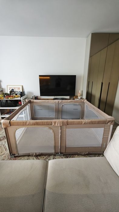 Tarc joaca pliabil Lionelo Florence Easy Fold 150×180 cm – stare perfectă