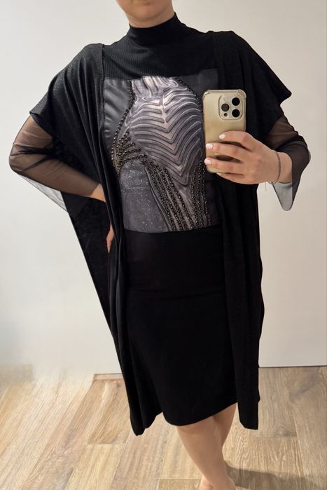 Rochie eleganta neagra, cu aplicatii stralucitoare - Marimea M