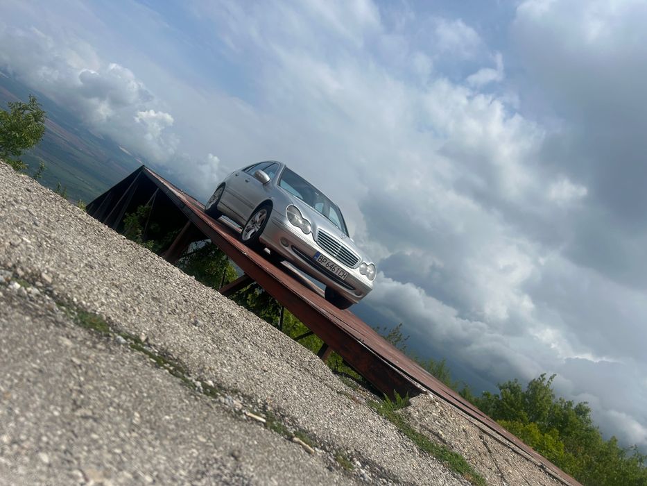 Mercedes C220 150hp OM646 W203 на части