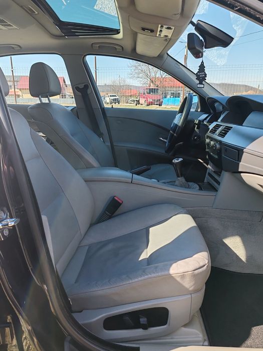 BMW E60 520i 170cp 2004 manual