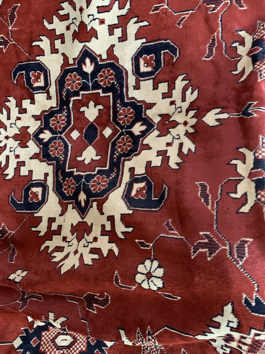 Ковровое покрывало на кровать или диван