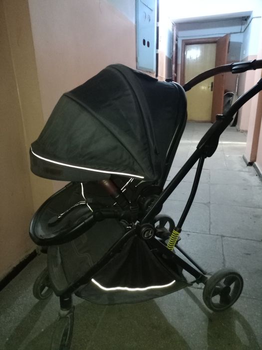 Продам детскую коляску