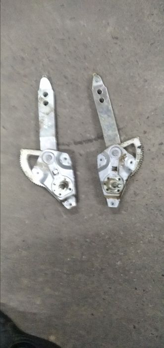 Продам стеклоподъёмники нексия 1 простой