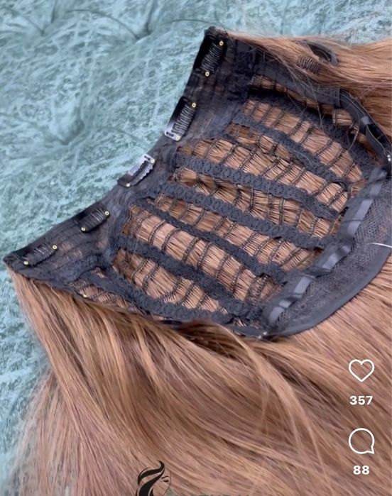 Волосы на заколках