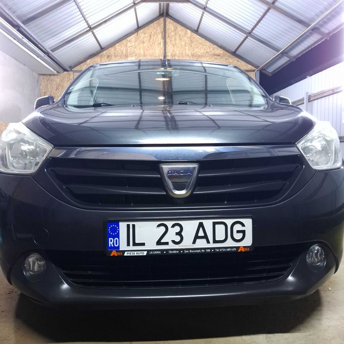 Vând Dacia Lodgy