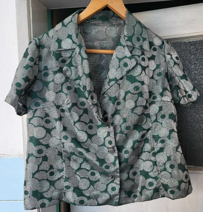 Продавам летни дамски костюми