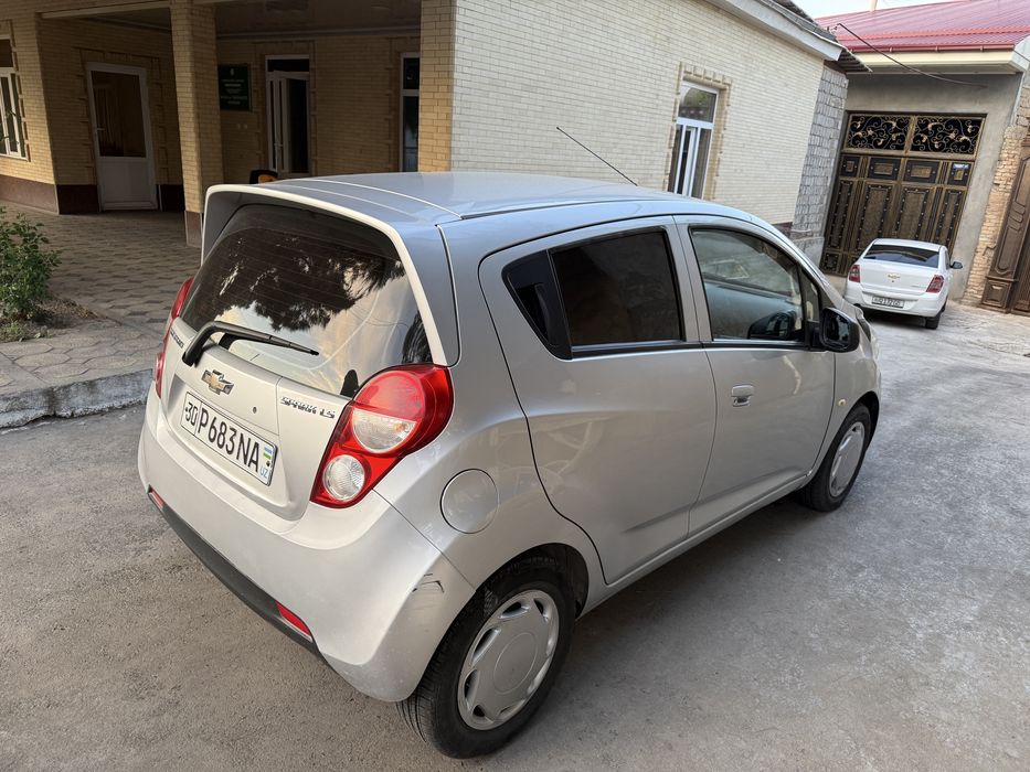 Vikubga berladi Bosh tolov 1.000 dolor