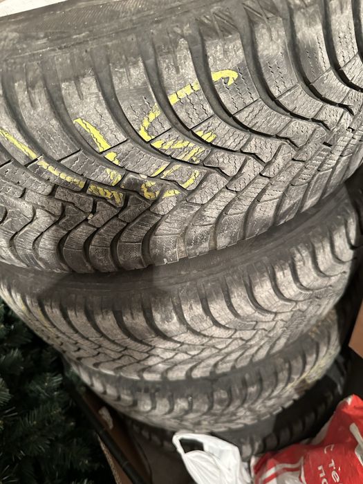 Зимни гуми 235/60/18