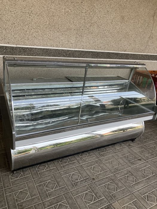 Витирина холоделник