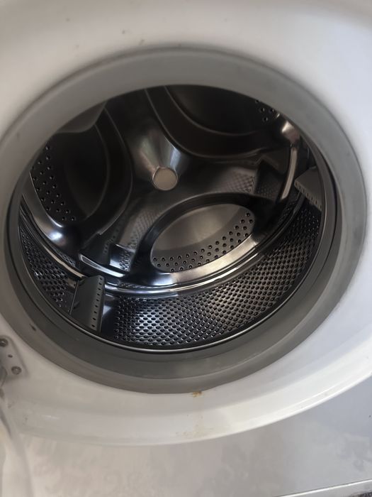 Продам стиральную машинку